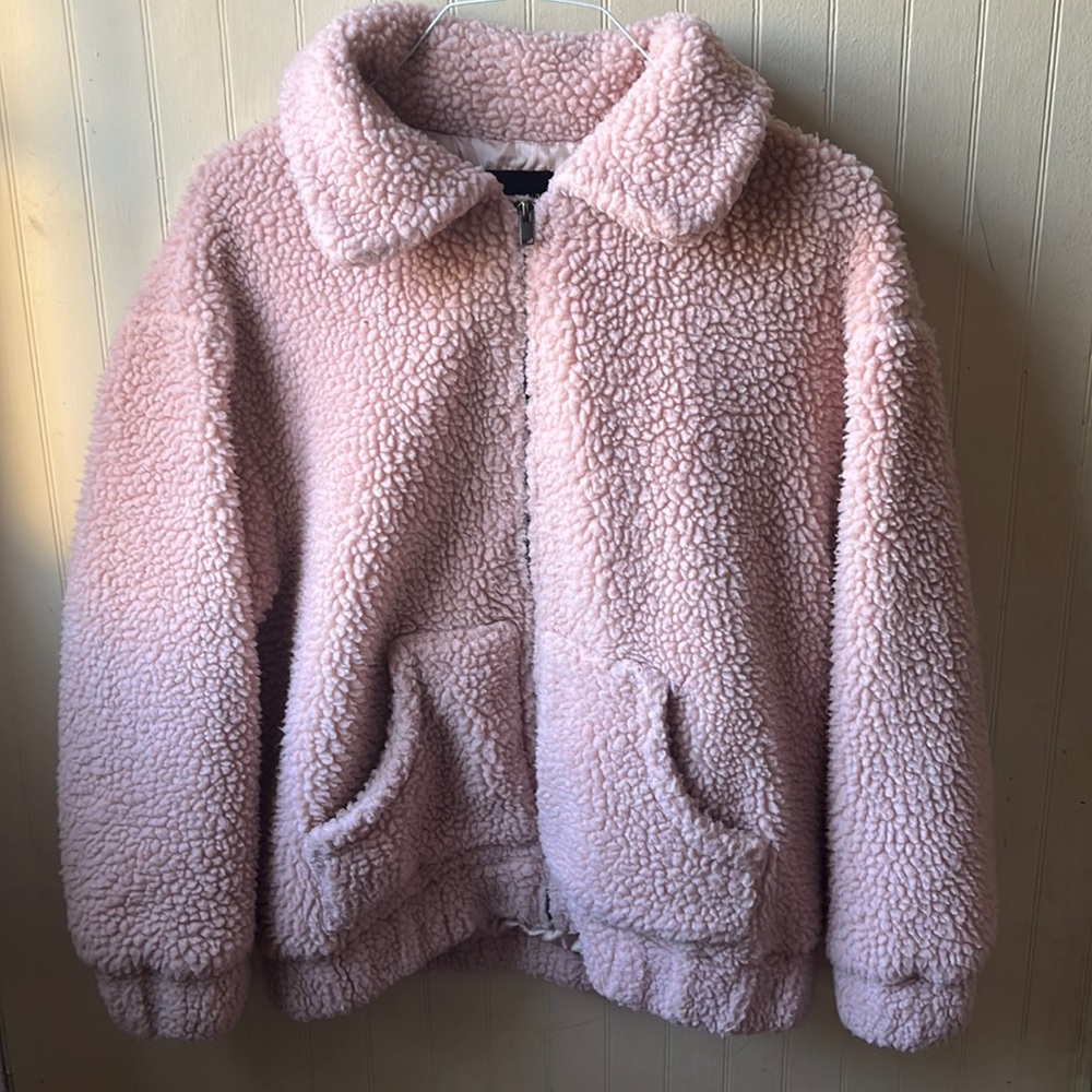 Pink teddy jacket. Size M.